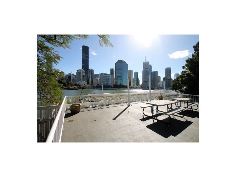 404/355 MAIN STREET, Kangaroo Point QLD 4169