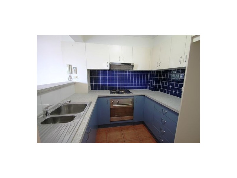 15.106 LINTON STREET, Kangaroo Point QLD 4169