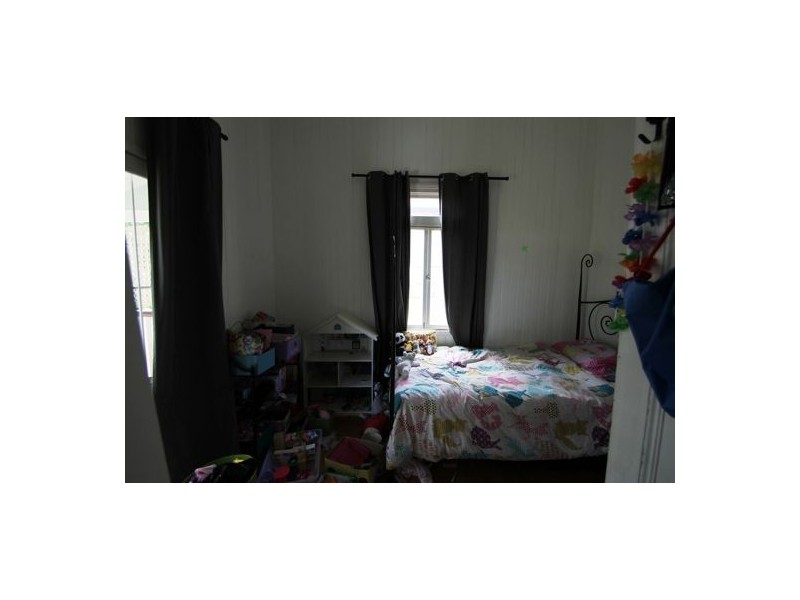 24 SALSTONE STREET, Kangaroo Point QLD 4169