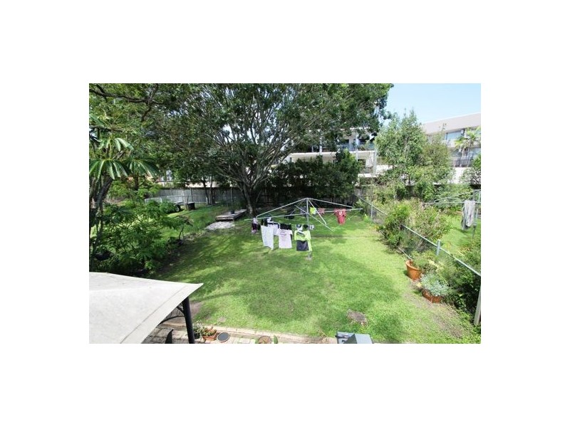 24 SALSTONE STREET, Kangaroo Point QLD 4169