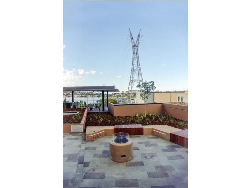 1095/12 LONGLAND STREET, Newstead QLD 4006