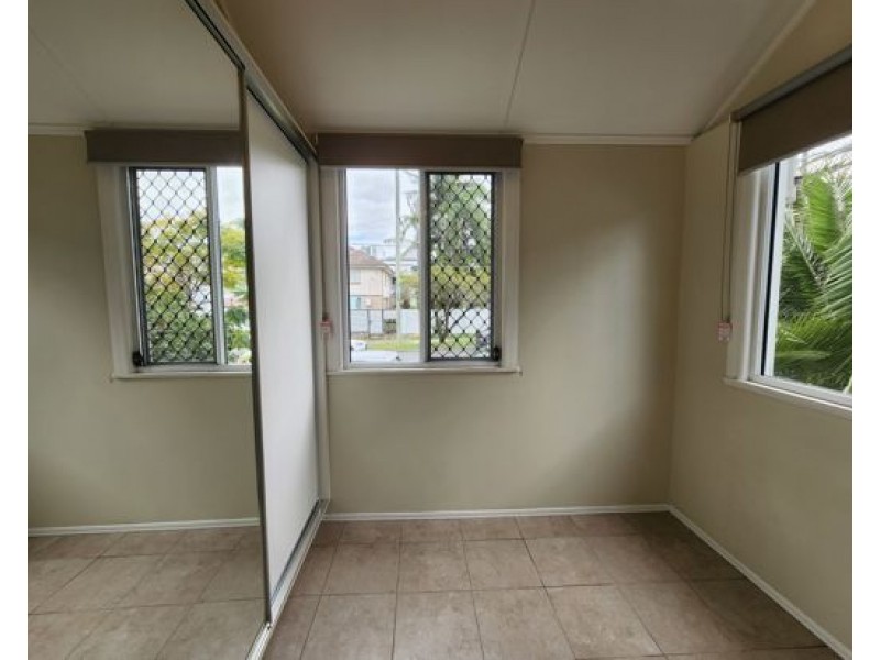1/30 FISHER STREET, East Brisbane QLD 4169