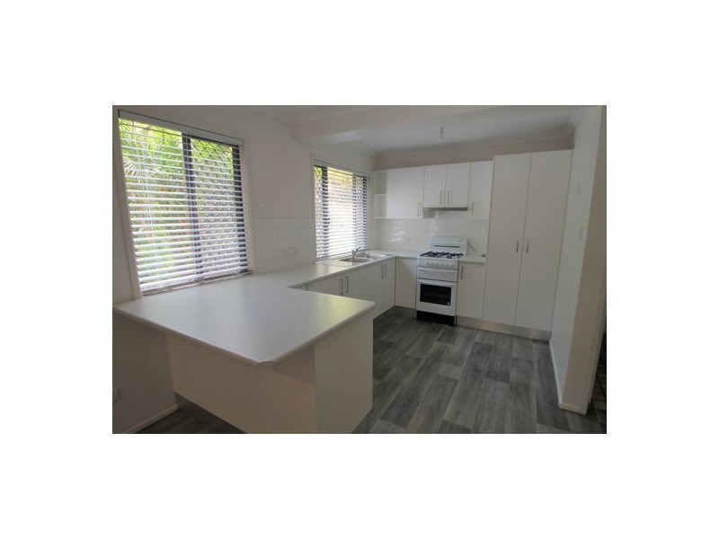 806b WYNNUM RD, Cannon Hill QLD 4170