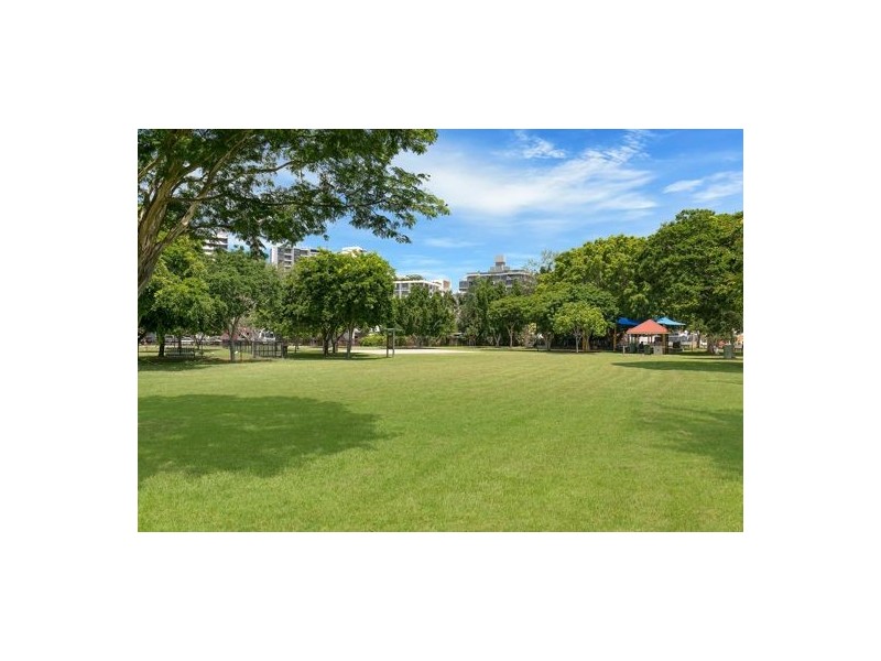 57 FISHER ST, East Brisbane QLD 4169