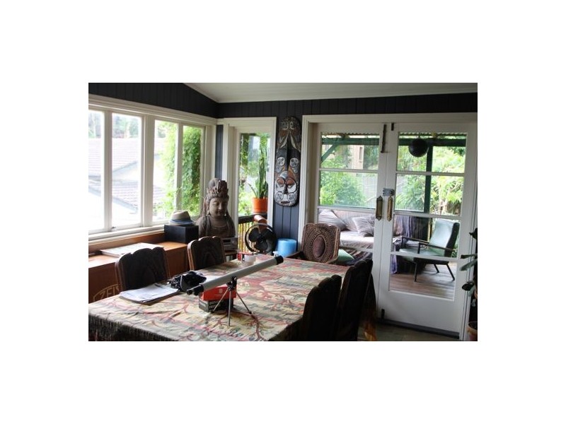 25 ELFIN ST, East Brisbane QLD 4169