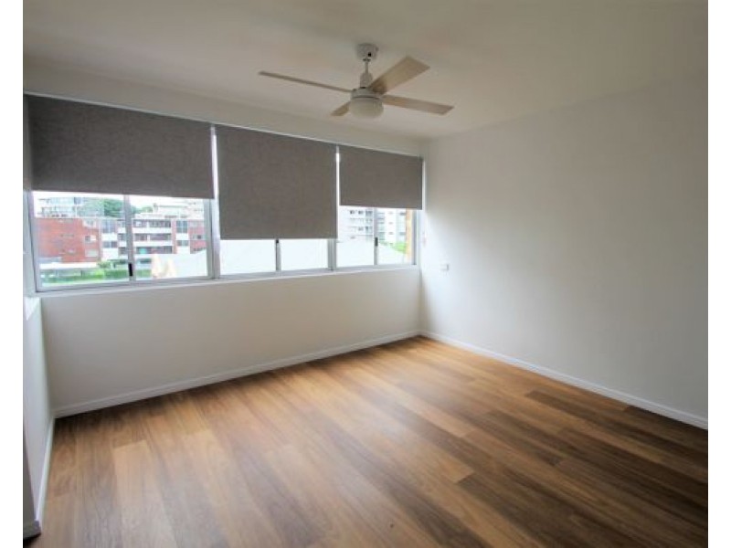 54/64 THORN STREET, Kangaroo Point QLD 4169