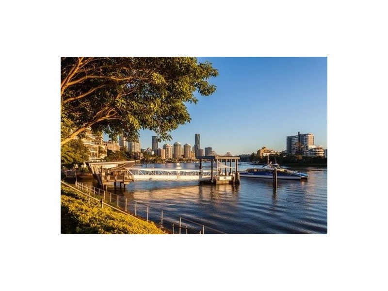 6.53 THORN STREET, Kangaroo Point QLD 4169