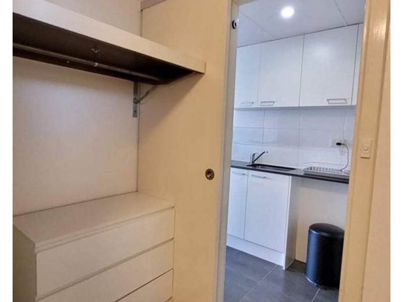 608.355 MAIN STREET, Kangaroo Point QLD 4169