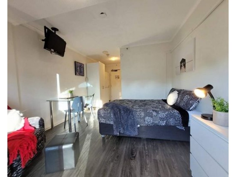 916.9 CASTLEBAR ST, Kangaroo Point QLD 4169