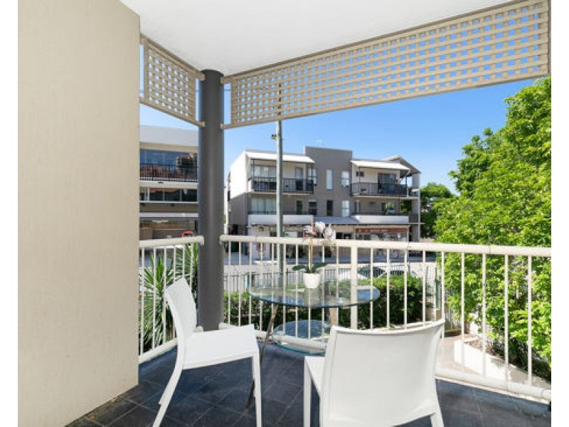 223.85 DEAKIN STREET, Kangaroo Point QLD 4169