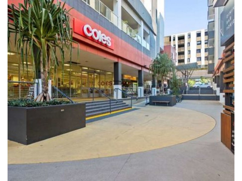 7/17 HUBERT STREET, Woolloongabba QLD 4102
