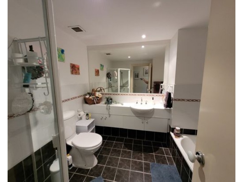 3006.56 WHARF STREET, Kangaroo Point QLD 4169