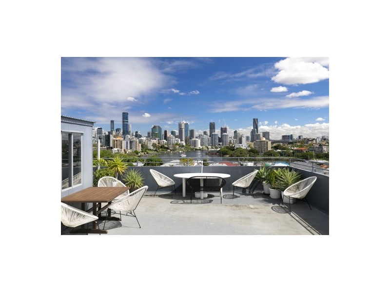 9.12 HANWORTH STREET, East Brisbane QLD 4169