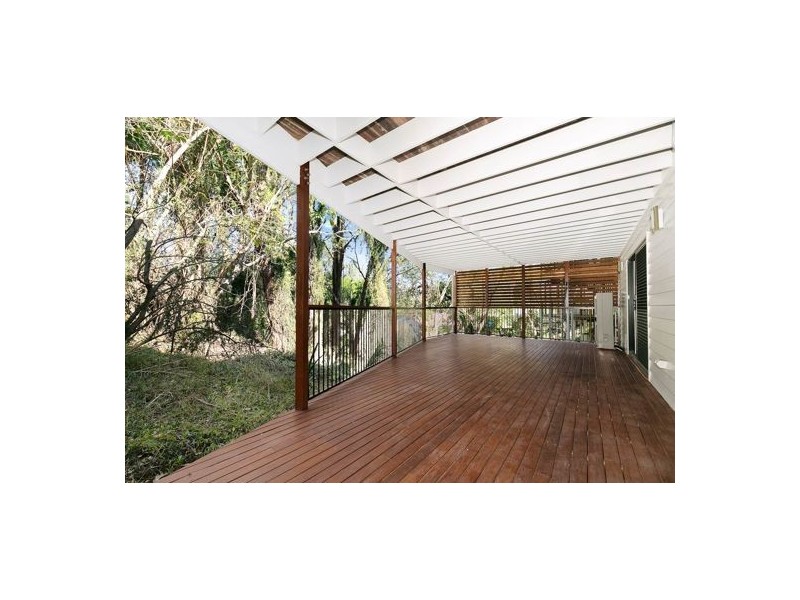 29 DODWELL ST, Holland Park West QLD 4121
