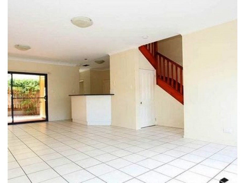 32A FISHER STREET, East Brisbane QLD 4169