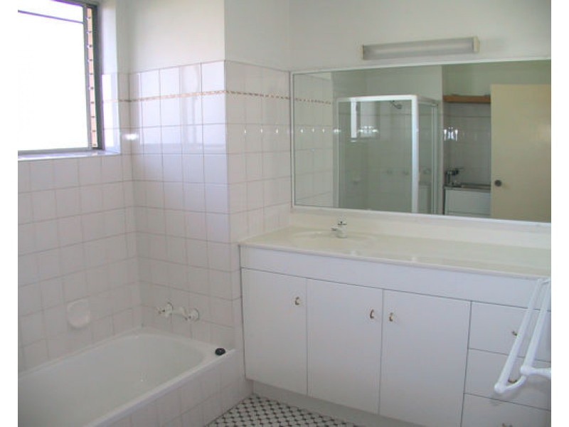 7.152 RIVER TERRACE, Kangaroo Point QLD 4169