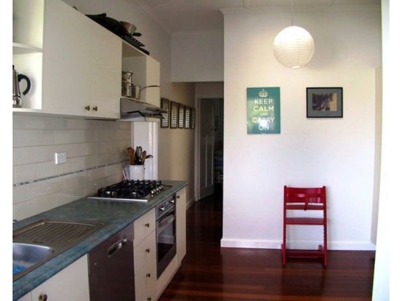 9. HOWARD STREET, Coorparoo QLD 4151