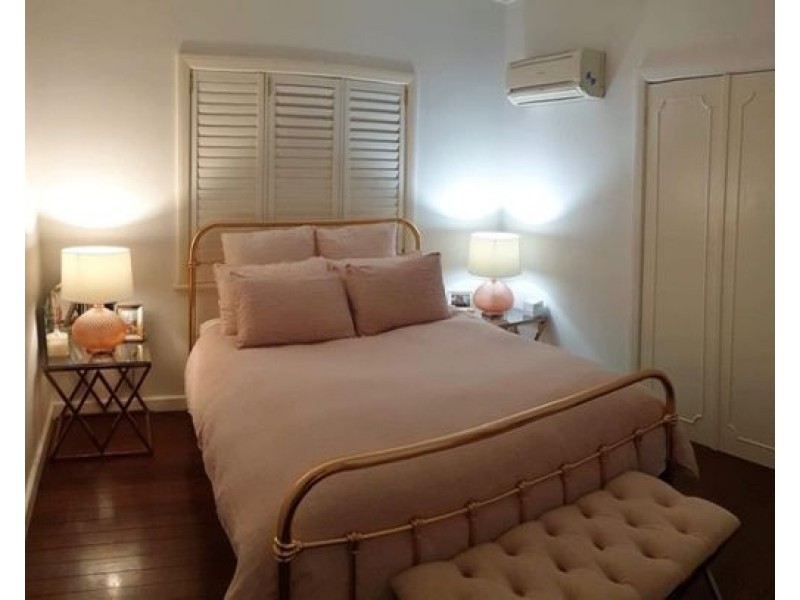 9. HOWARD STREET, Coorparoo QLD 4151