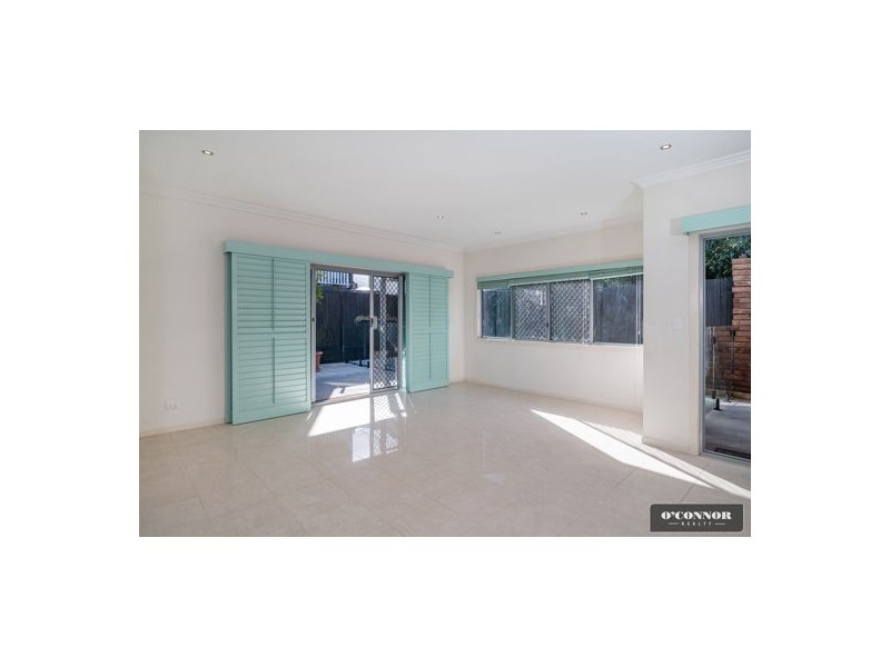 39 FISHER STREET, East Brisbane QLD 4169