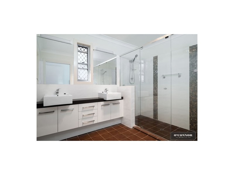 39 FISHER STREET, East Brisbane QLD 4169