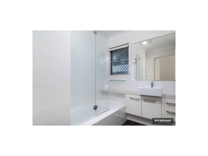 39 FISHER STREET, East Brisbane QLD 4169