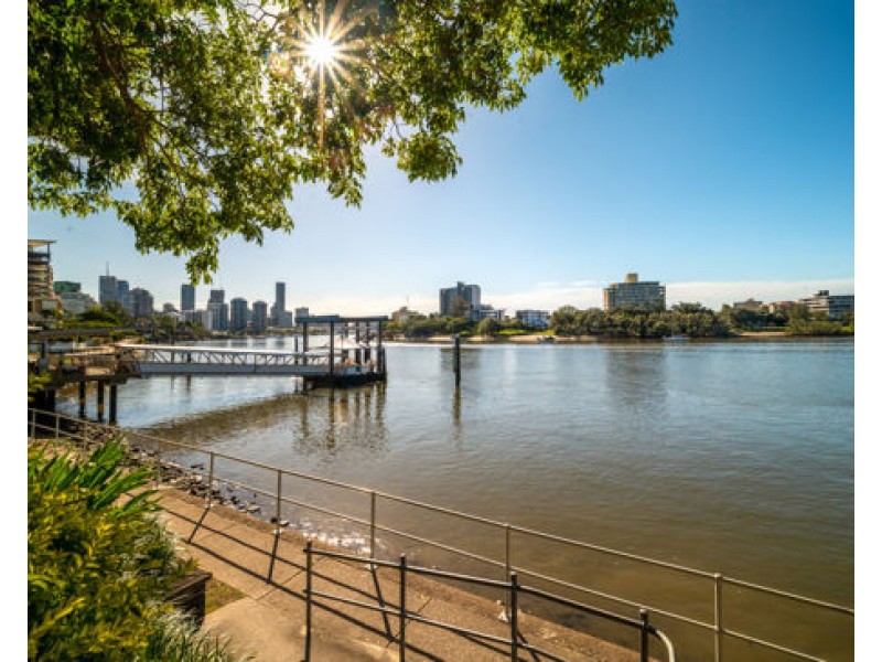 2.69 NORTHCOTE STREET, East Brisbane QLD 4169