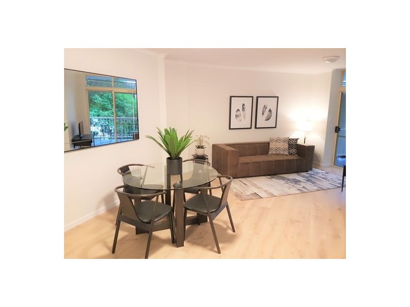 224/85 DEAKIN STREET, Kangaroo Point QLD 4169