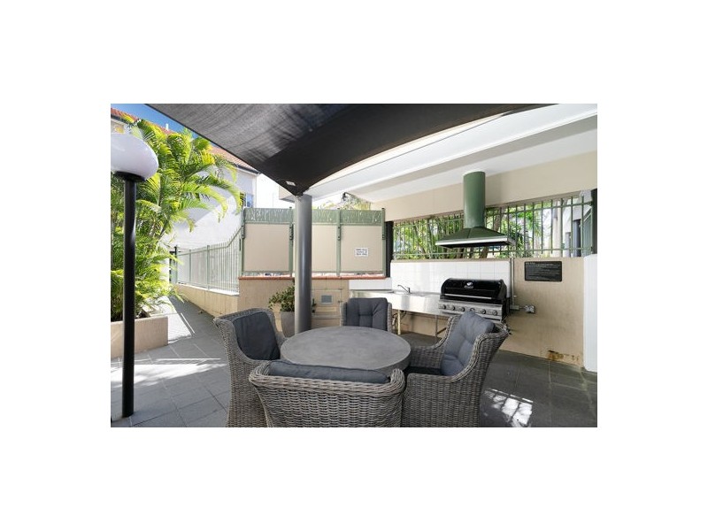 224/85 DEAKIN STREET, Kangaroo Point QLD 4169