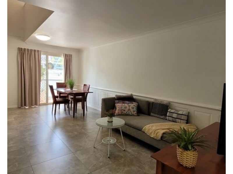 33/45 Wharf Street, Kangaroo Point QLD 4169