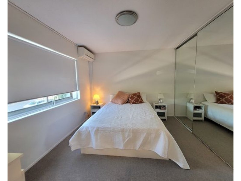 4/245 Main Street, Kangaroo Point QLD 4169