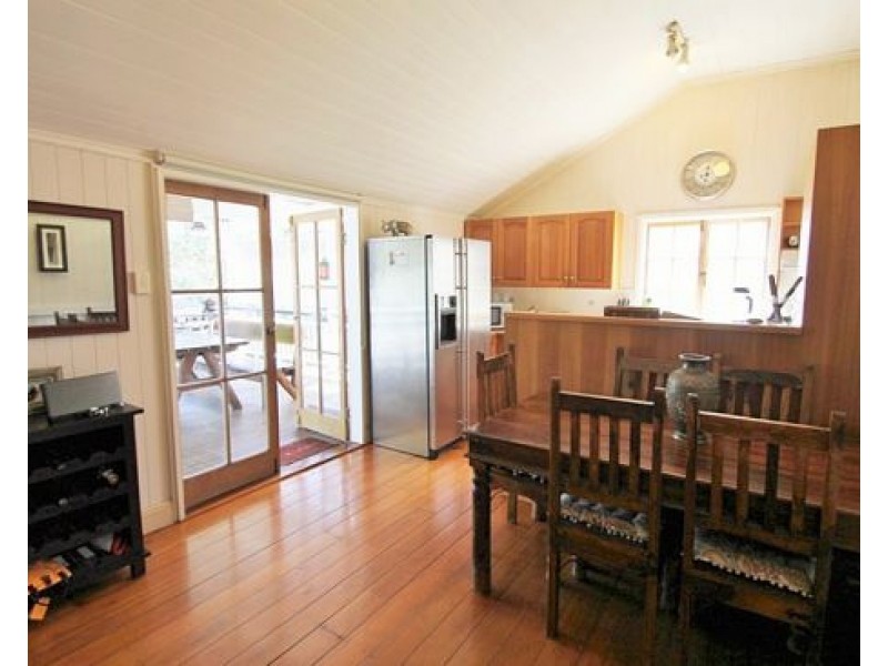 33 NORMAN STREET, East Brisbane QLD 4169