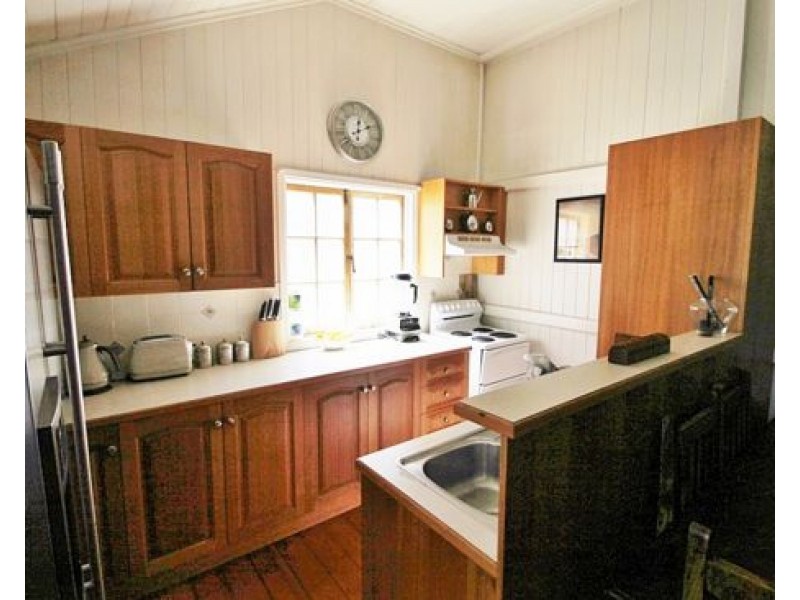 33 NORMAN STREET, East Brisbane QLD 4169