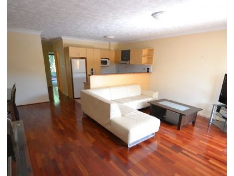 2/64 Longlands Street, East Brisbane QLD 4169