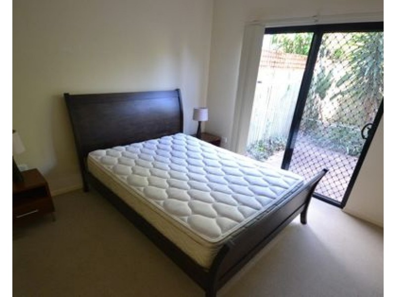 2/64 Longlands Street, East Brisbane QLD 4169