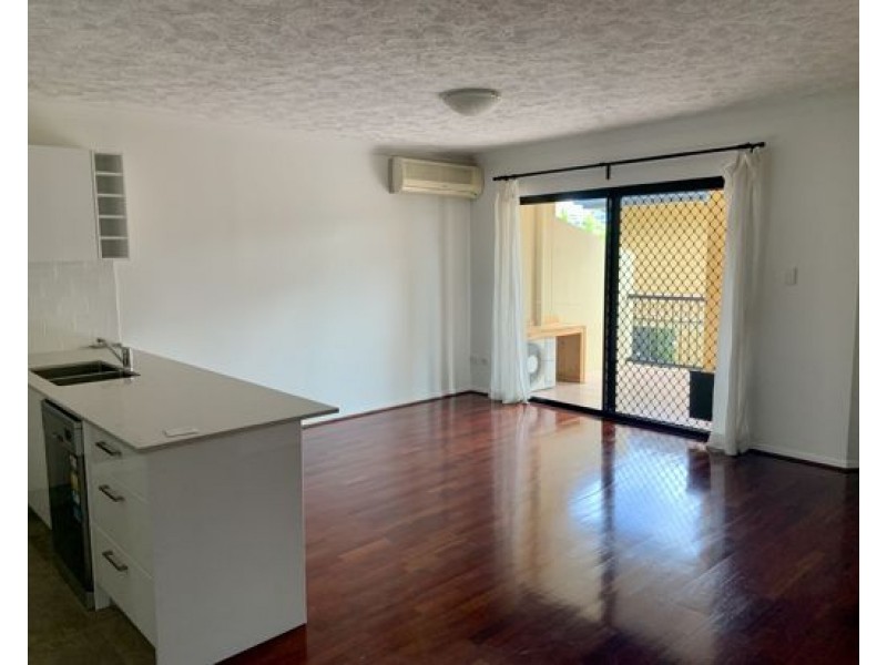 2/64 Longlands Street, East Brisbane QLD 4169