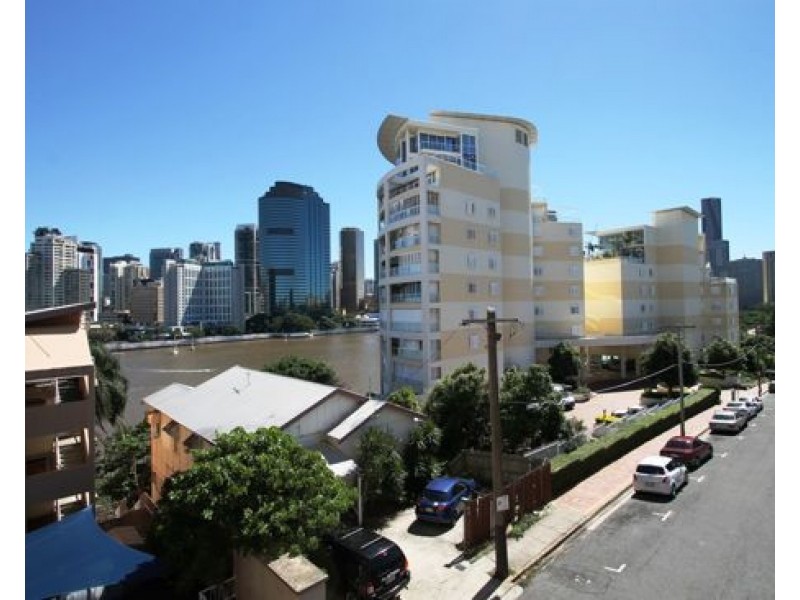 202.355 Main Street, Kangaroo Point QLD 4169
