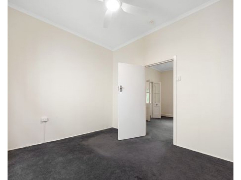 38 WEST St, Highgate Hill QLD 4101