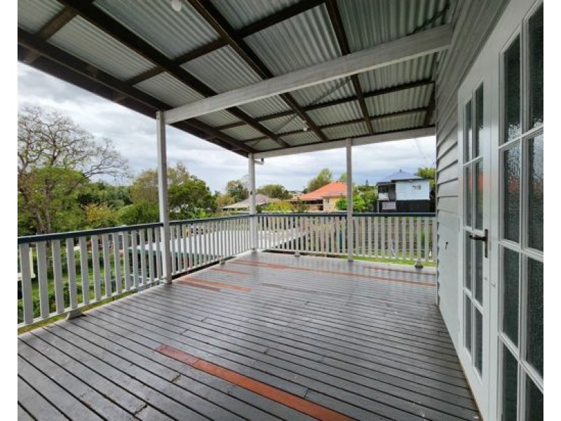 55 Ross St, Woolloongabba QLD 4102