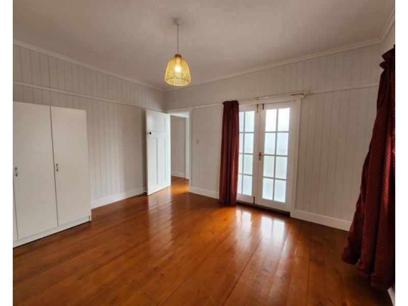 55 Ross St, Woolloongabba QLD 4102