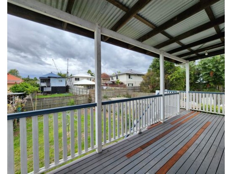 55 Ross St, Woolloongabba QLD 4102