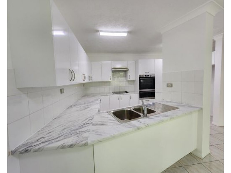 8/96 Dornoch Terrace, Highgate Hill QLD 4101