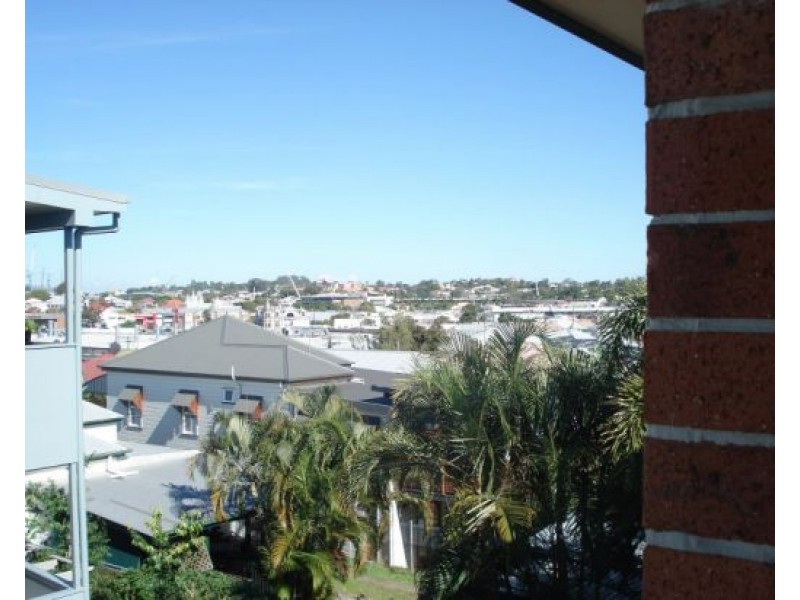 East Brisbane QLD 4169