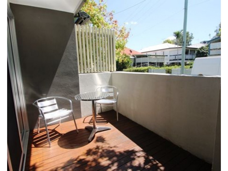 1/27 SALSTONE STREET, Kangaroo Point QLD 4169