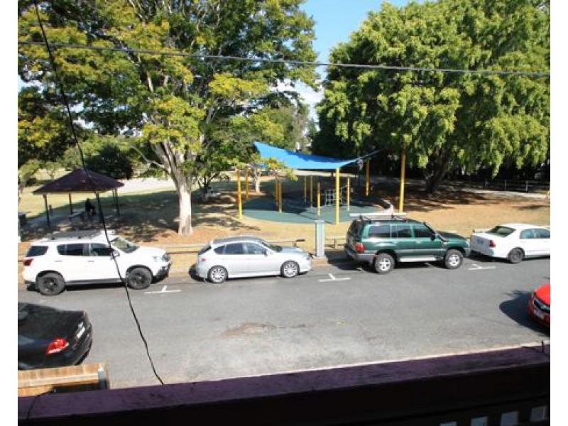 8/76 LISBURN STREET, East Brisbane QLD 4169