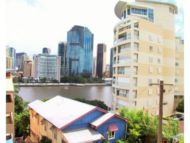 202/355 MAIN STREET, Kangaroo Point QLD 4169