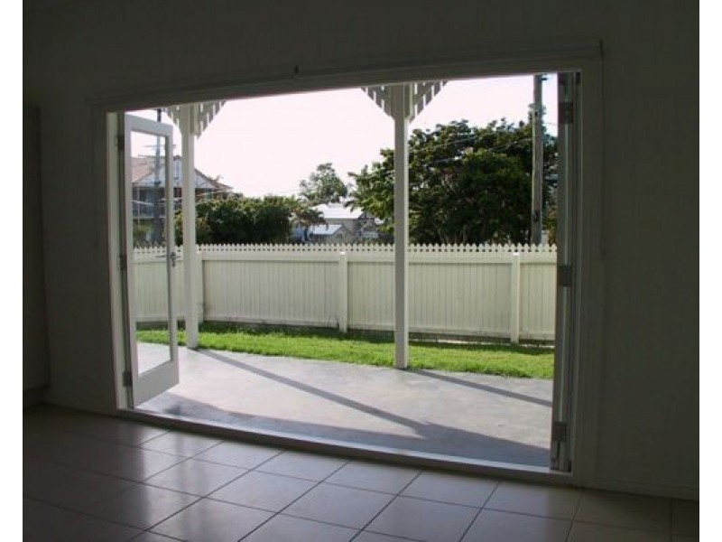 40 b MANSFIELD STREET, Coorparoo QLD 4151