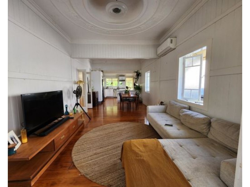 26 GEERA STREET, Coorparoo QLD 4151