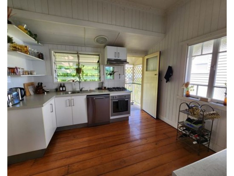 26 GEERA STREET, Coorparoo QLD 4151