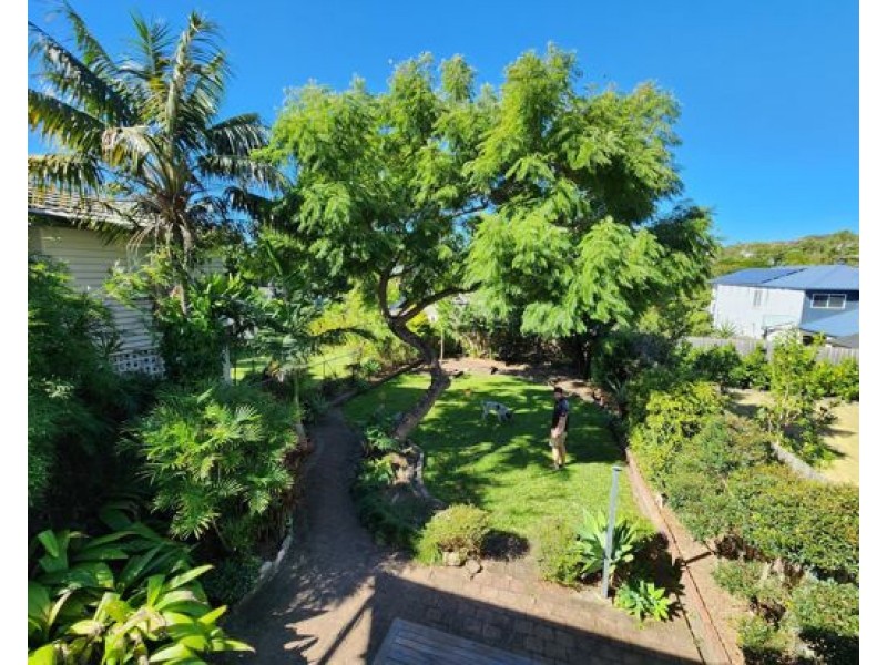 26 GEERA STREET, Coorparoo QLD 4151