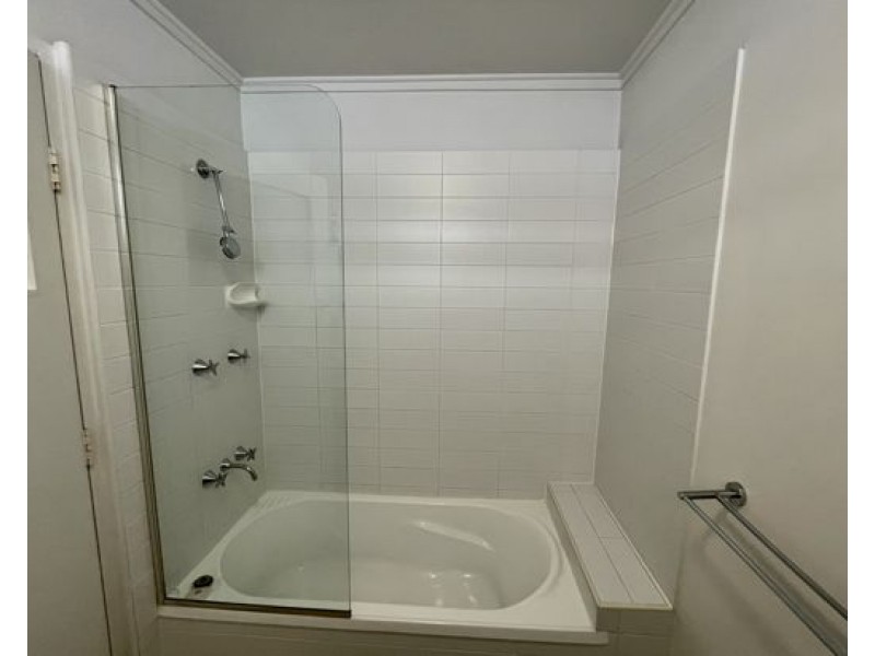 4/115 Kirkland Avenue, Coorparoo QLD 4151